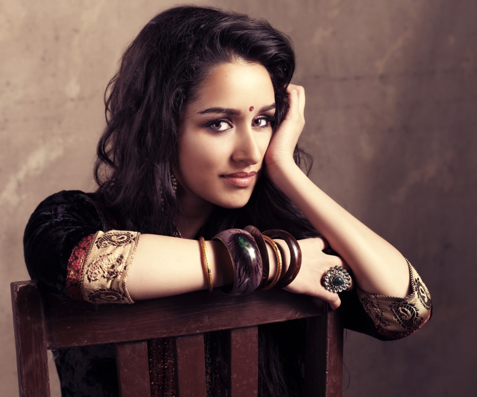 Обои Shraddha Kapoor 960x800