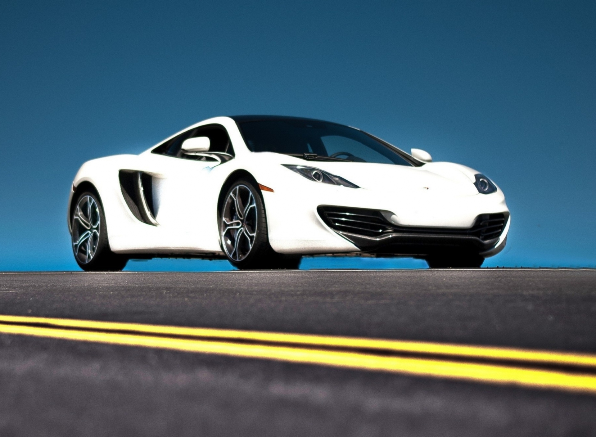 McLaren MP4 wallpaper 1920x1408