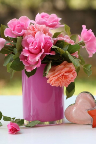 Sfondi Pink Bouquet 320x480