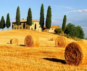 Haystack in Italy wallpaper 176x144