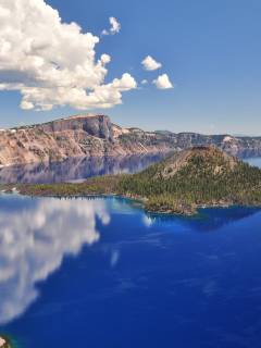 Fondo de pantalla Crater Lake 240x320