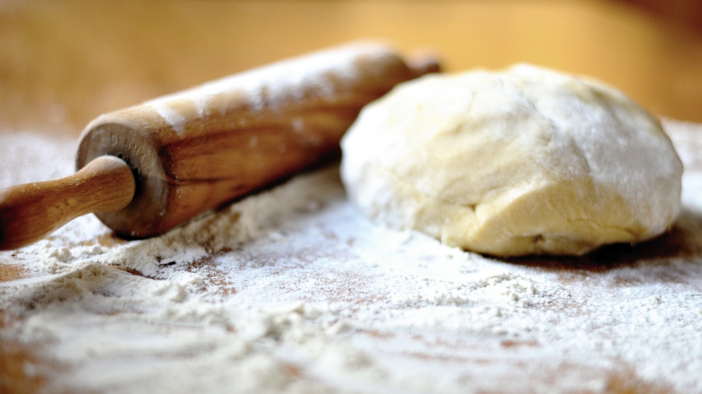 Sfondi Good dough 1366x768