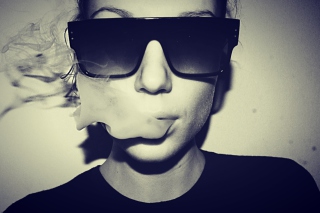 Sunglasses And Smoke Picture for Android, iPhone and iPad