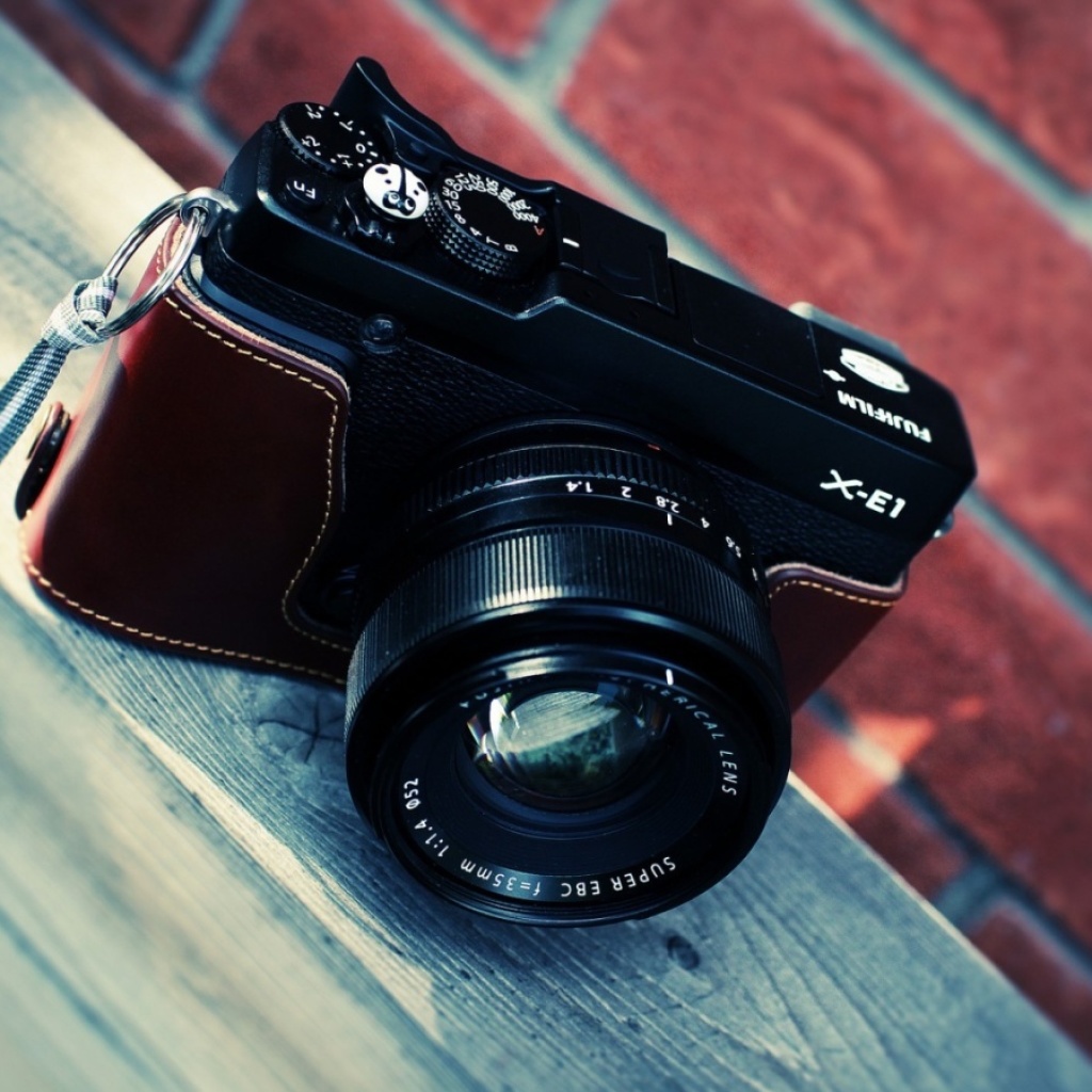 Fujifilm X E1 wallpaper 1024x1024