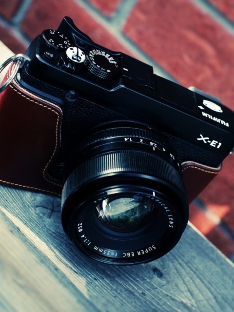 Das Fujifilm X E1 Wallpaper 480x640