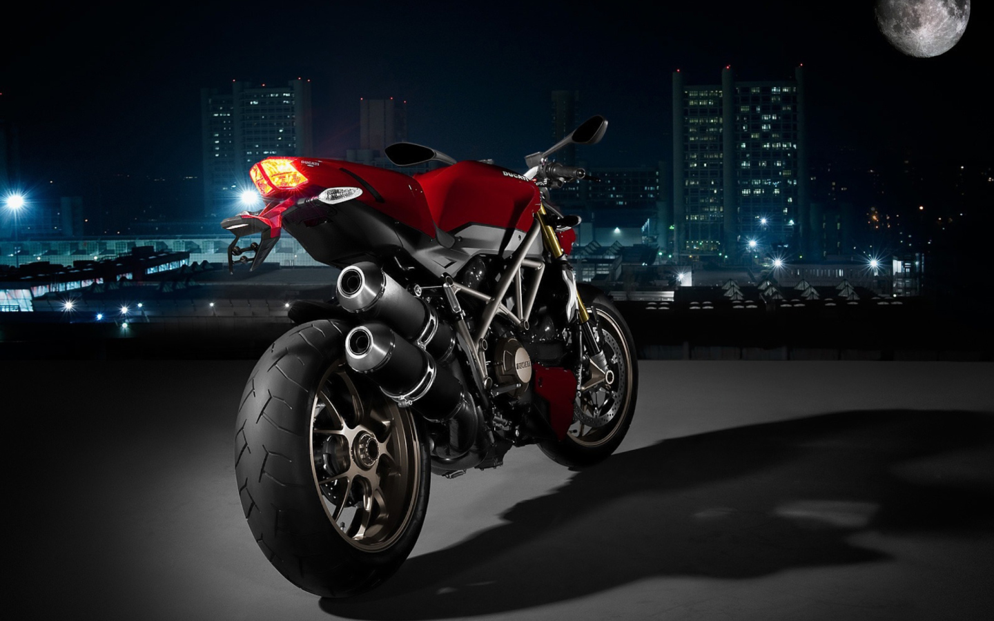 Обои Ducati - Delicious Moto Bikes 1440x900
