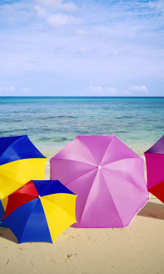 Обои Umbrellas On The Beach 240x400