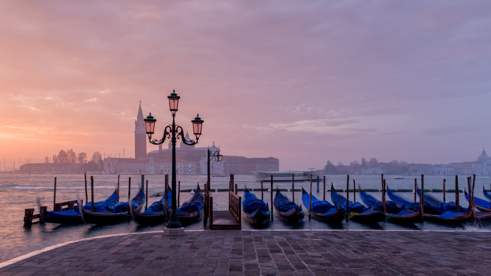 Sfondi Venice Morning 1600x900
