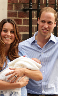 Обои Royal Family Kate Middleton and William Prince 240x400