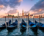 Das Venice Italy Gondolas Wallpaper 176x144