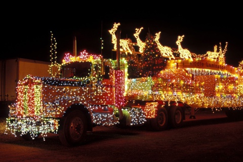 Sfondi Xmas Truck in Lights 480x320