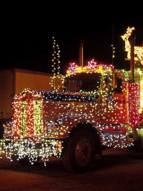 Das Xmas Truck in Lights Wallpaper 480x640