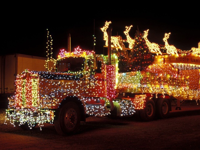 Xmas Truck in Lights wallpaper 640x480