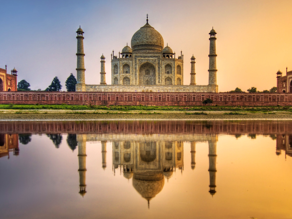 Fondo de pantalla Taj Mahal India 1024x768