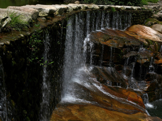 Sfondi Waterfall 320x240