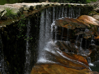 Fondo de pantalla Waterfall 320x240