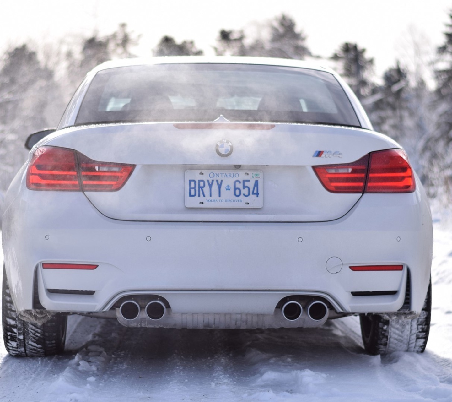 BMW M4 screenshot #1 1440x1280