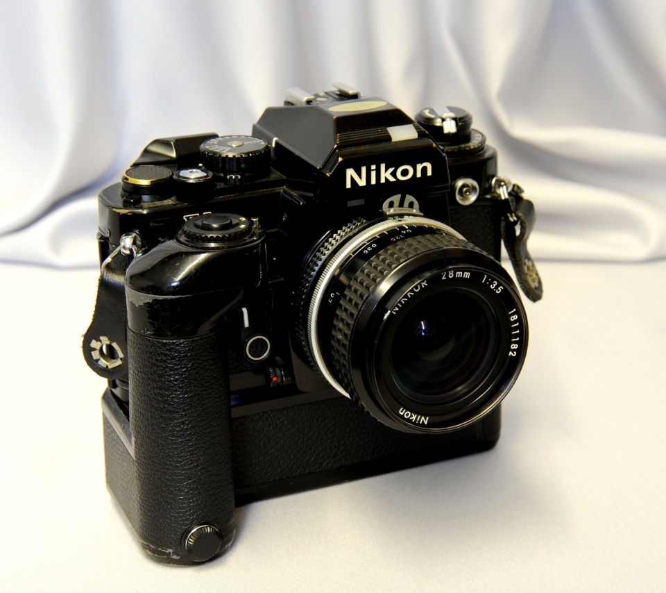 Fondo de pantalla Nikon FA Single lens Reflex Camera 960x854