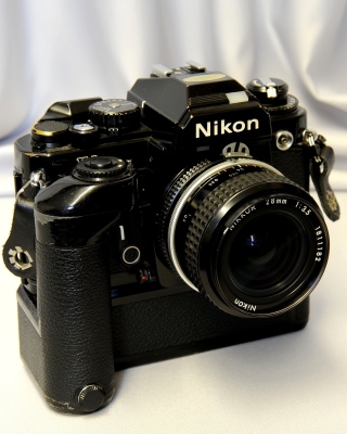 Kostenloses Nikon FA Single lens Reflex Camera Wallpaper für 240x320