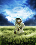 Fondo de pantalla Astronaut On New Planet 128x160