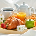 Das Breakfast with croissant and musli Wallpaper 128x128