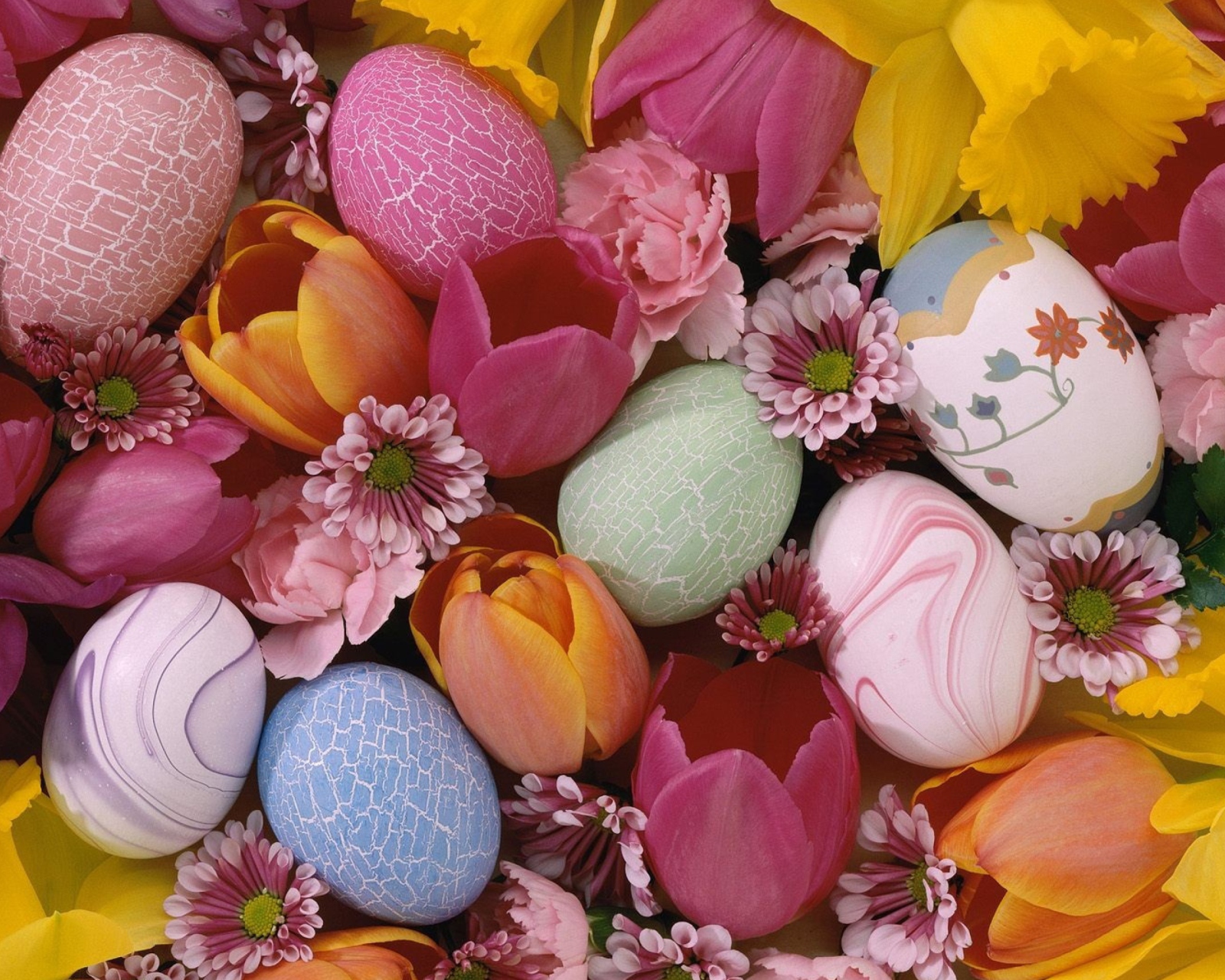 Das Easter Eggs And Flowers Wallpaper 1600x1280