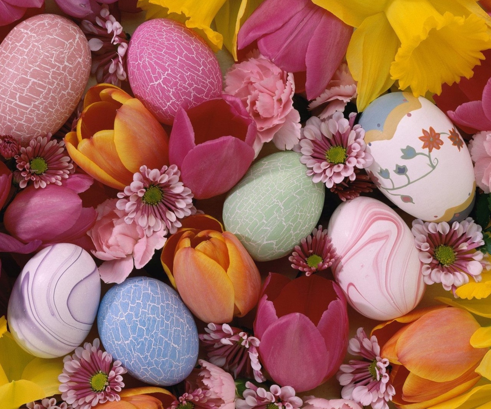 Обои Easter Eggs And Flowers 960x800