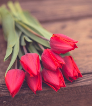 Spring Bouquet sfondi gratuiti per iPhone 4S