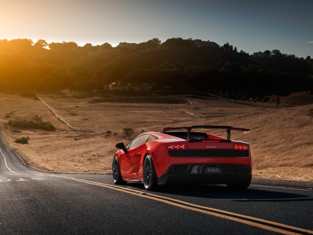 Lamborghini Gallardo LP 570-4 Superleggera wallpaper 640x480