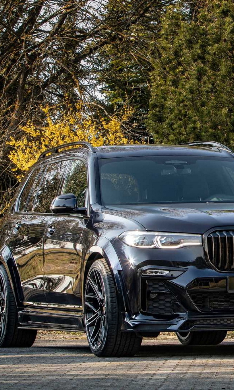 Fondo de pantalla BMW X7 Lumma Long Tail 768x1280