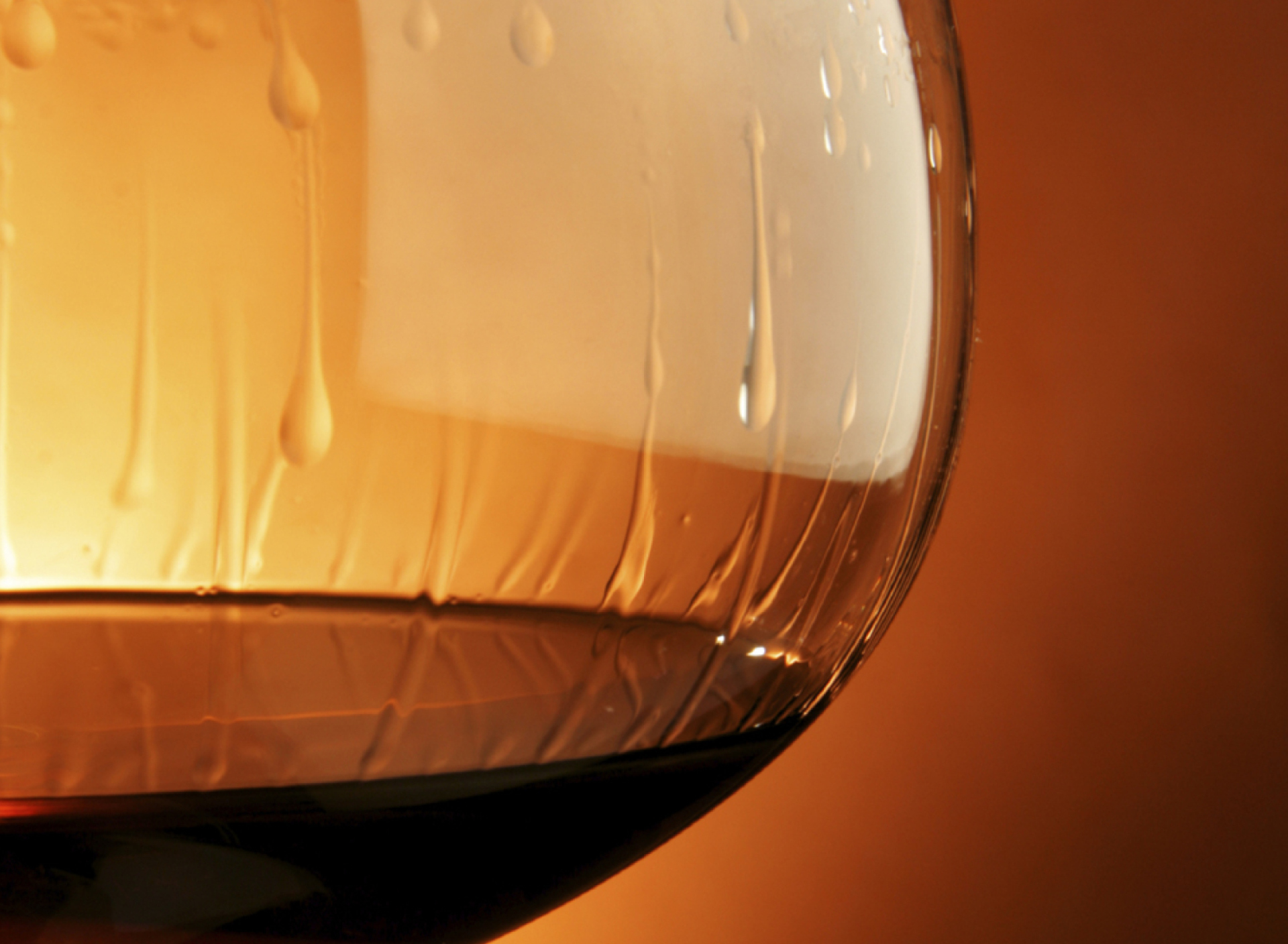 Fondo de pantalla Cognac Glass 1920x1408