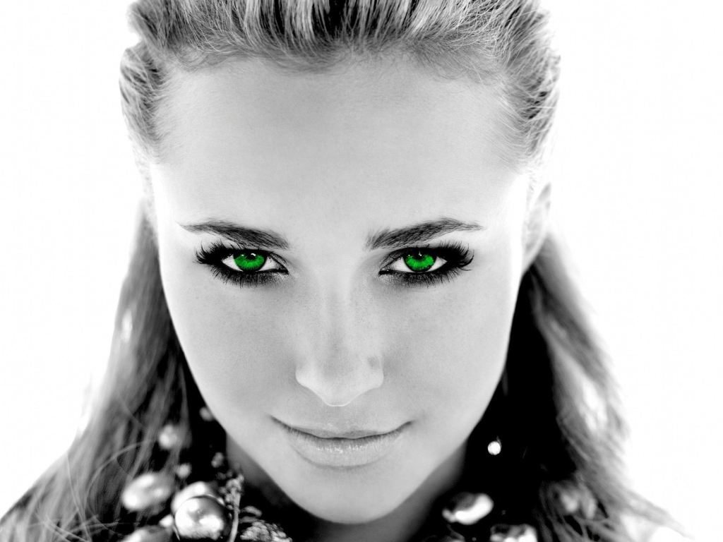 Fondo de pantalla Girl With Green Eyes 1024x768