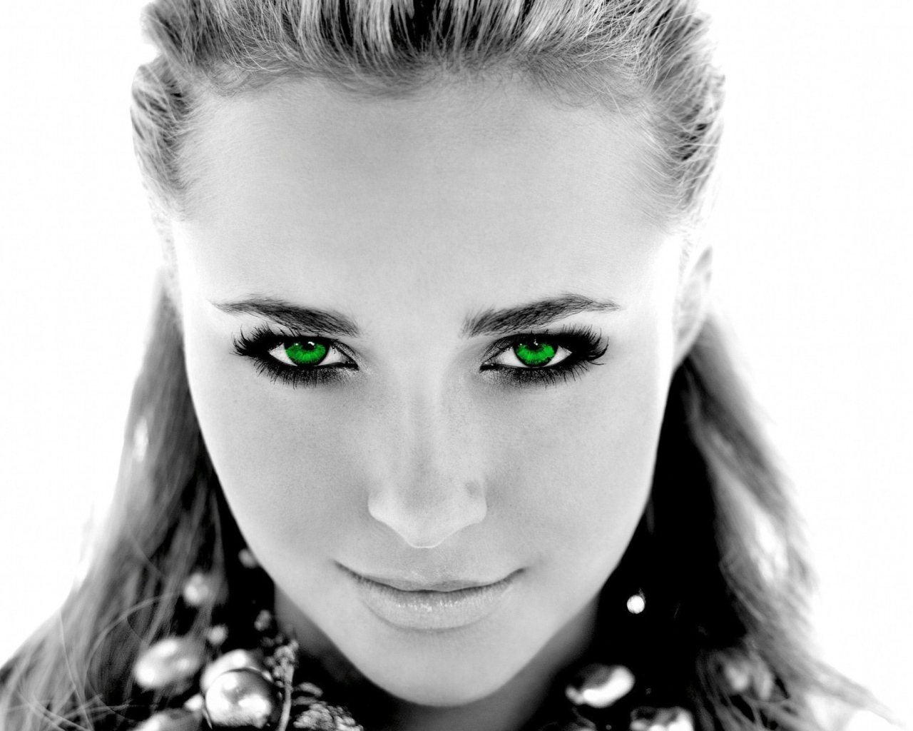 Screenshot №1 pro téma Girl With Green Eyes 1280x1024