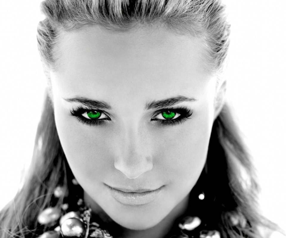 Fondo de pantalla Girl With Green Eyes 960x800