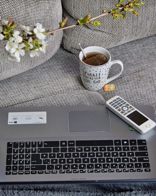 Home Office - Obrázkek zdarma pro Nokia Asha 503