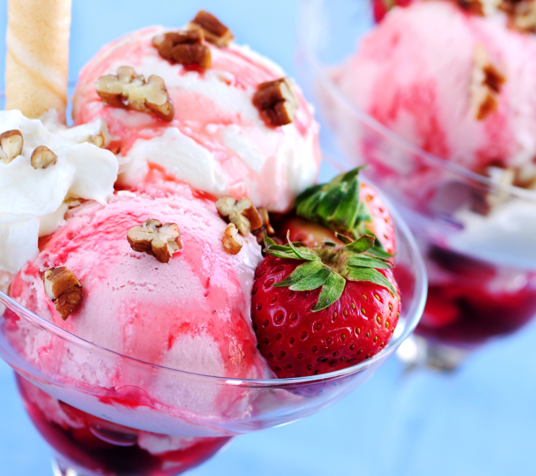 Das Strawberry Ice Cream Wallpaper 1080x960