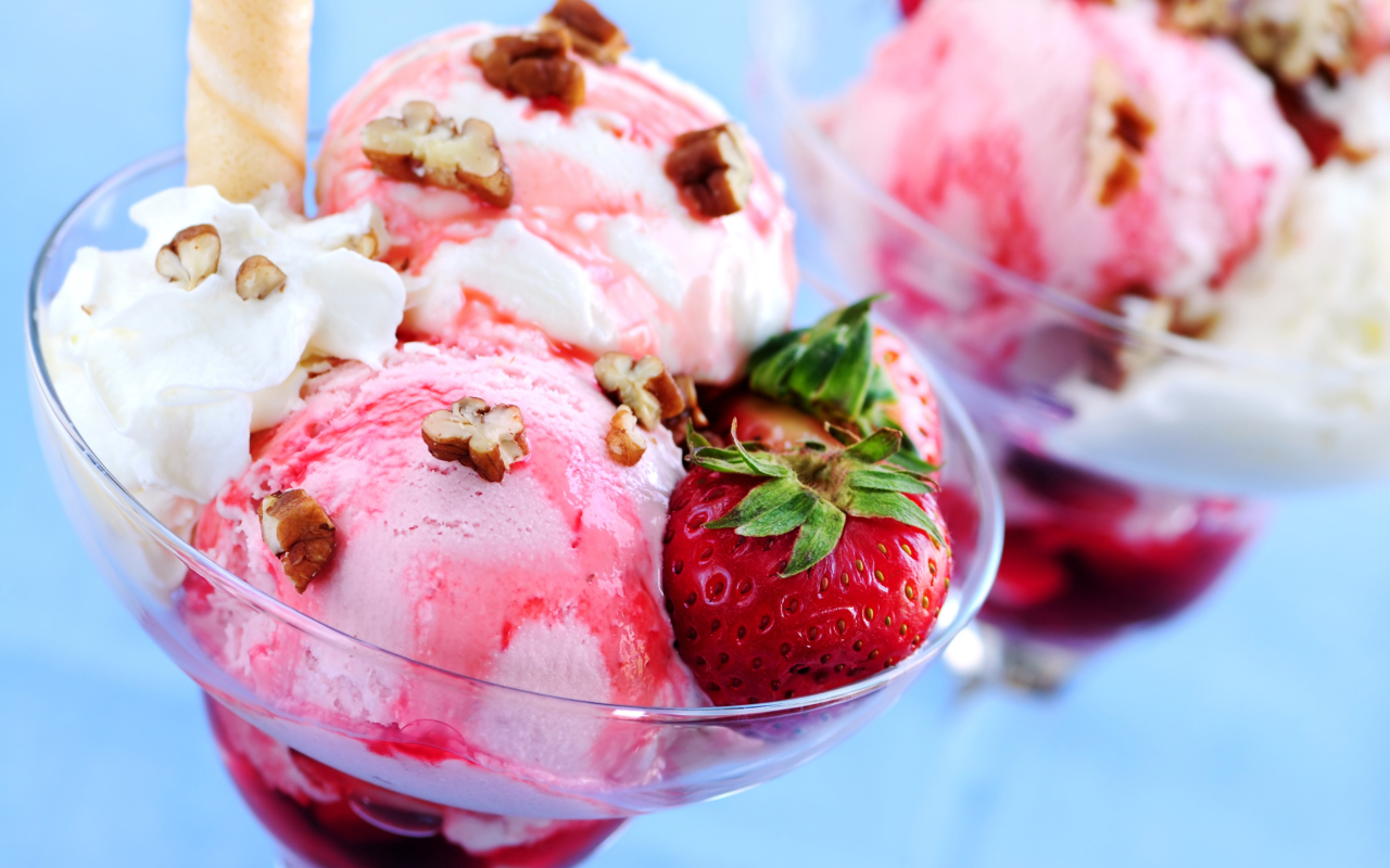 Strawberry Ice Cream wallpaper 1280x800