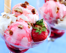 Strawberry Ice Cream wallpaper 220x176