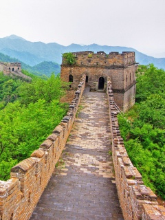 Great Wonder Wall in China wallpaper 240x320