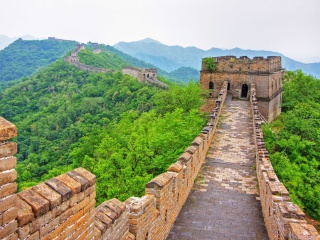 Great Wonder Wall in China wallpaper 320x240