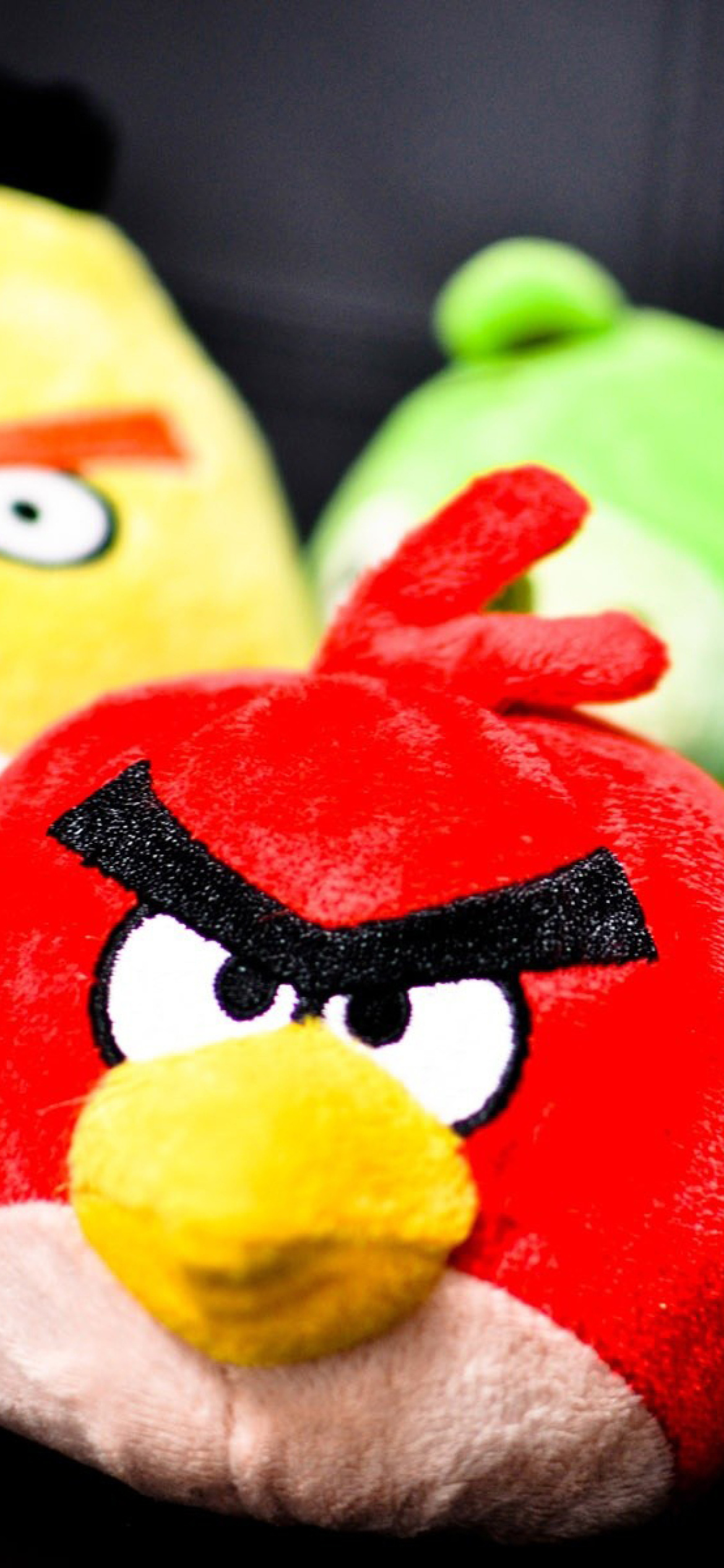 Plush Angry Birds wallpaper 1170x2532