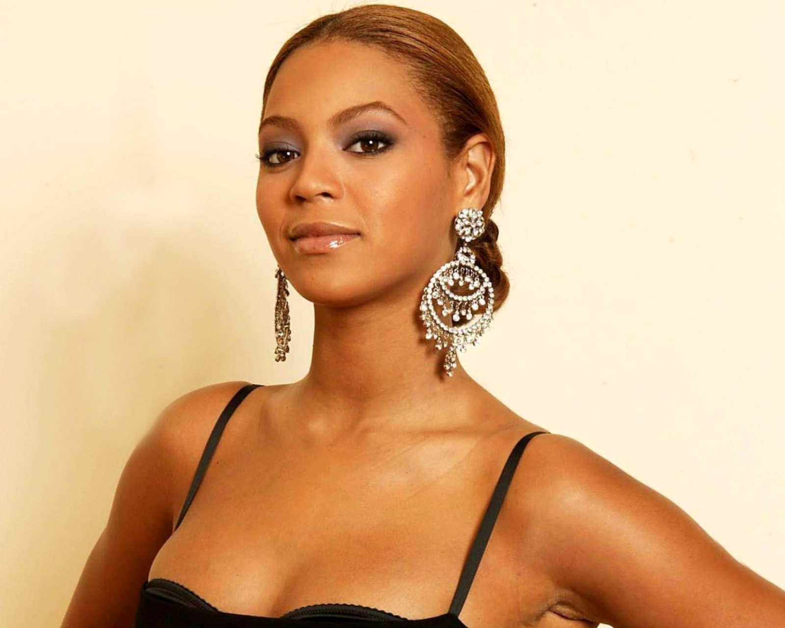 Screenshot №1 pro téma Beyonce 1600x1280