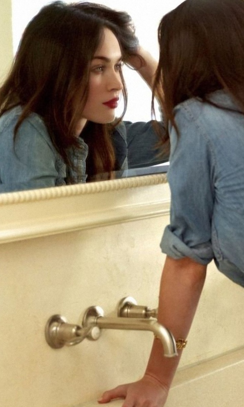 Fondo de pantalla Megan Fox 480x800