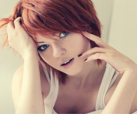 Redhead In White Top wallpaper 480x400