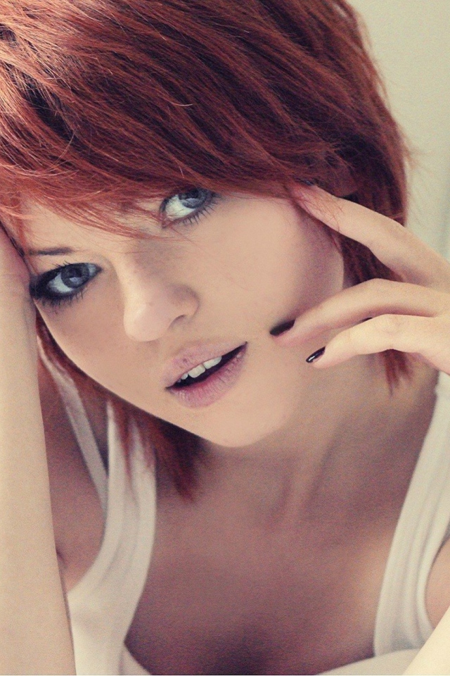 Redhead In White Top wallpaper 640x960