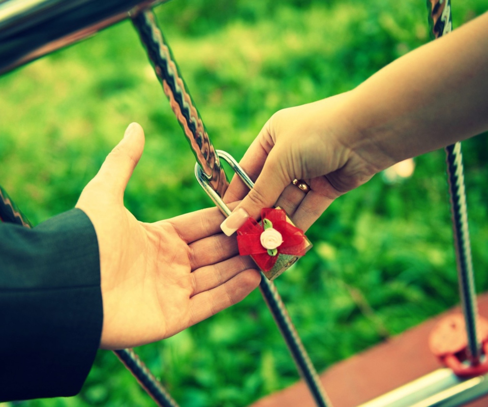 Love Lock screenshot #1 960x800