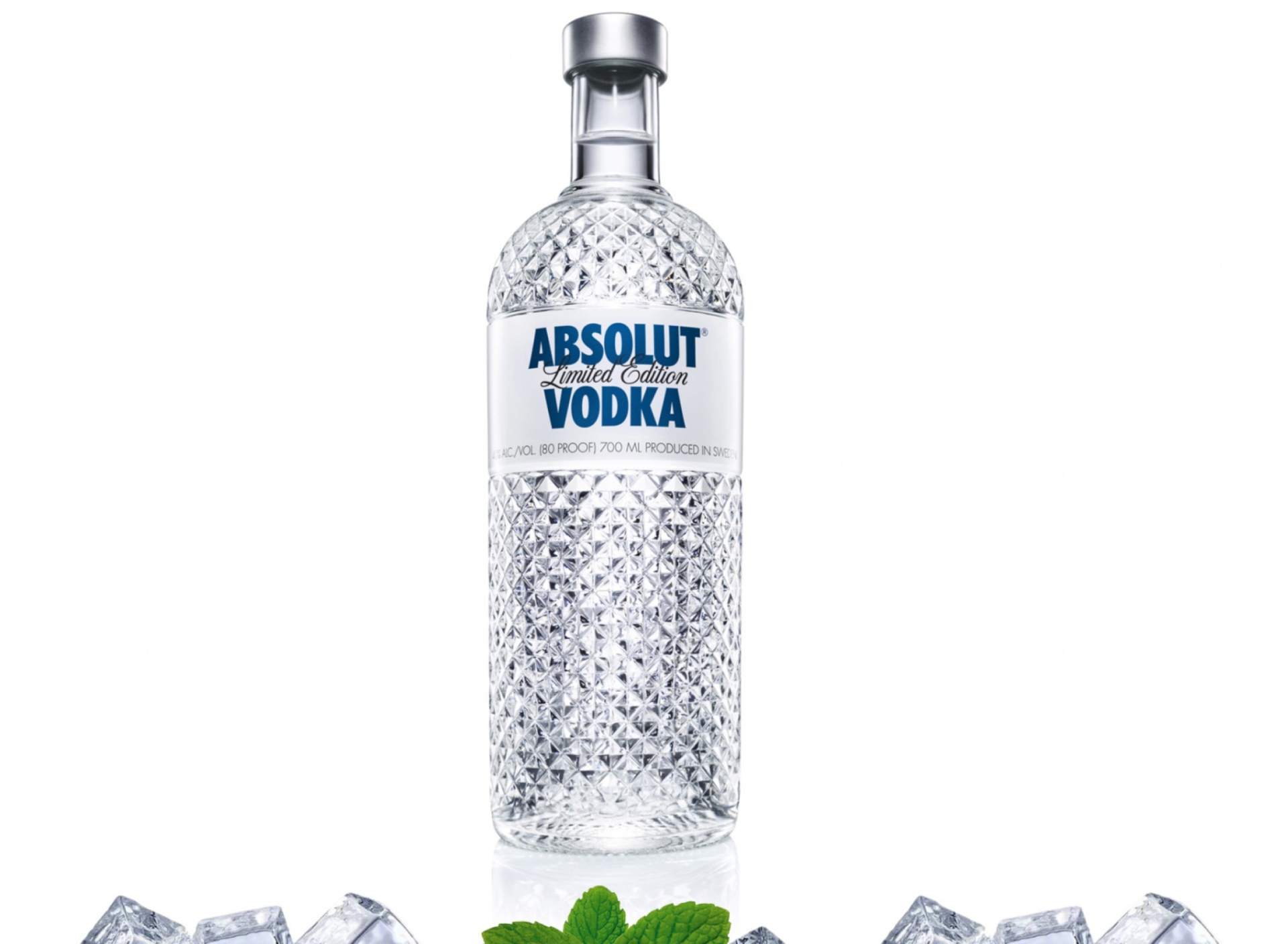 Обои Absolut Vodka 1920x1408