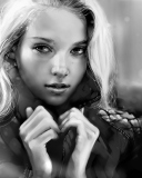 Обои Black And White Blonde Painting 128x160