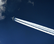 Airplane In Sky screenshot #1 176x144