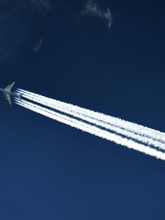 Das Airplane In Sky Wallpaper 240x320